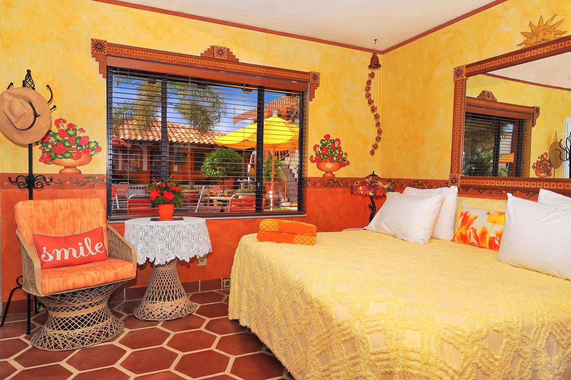Blue Seas Courtyard Hotel Lauderdale-by-the-Sea Exterior photo