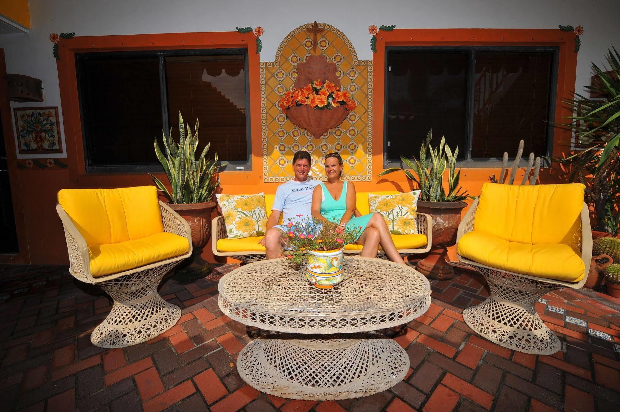 Blue Seas Courtyard Hotel Lauderdale-by-the-Sea Exterior photo